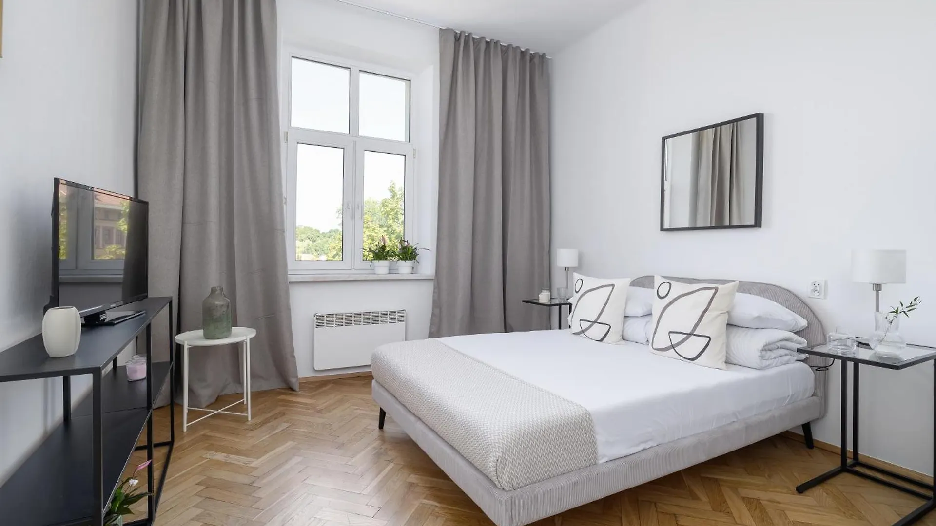 1-Bedroom Apartment - Dluga 65 Krakow
